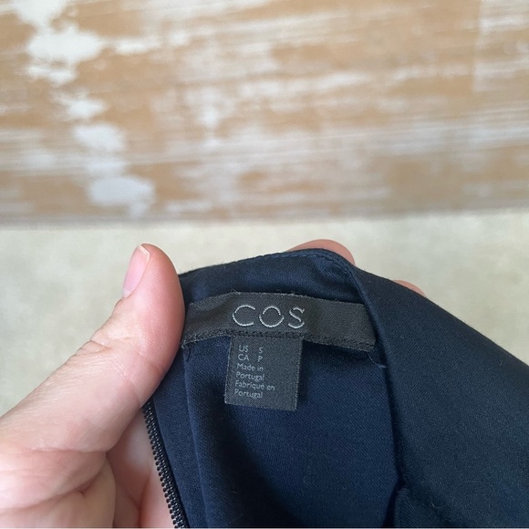 COS Tricot Ruched Gathered Sheath Dress Navy Career Classic Minimalist Womens S - Picture 3 of 5